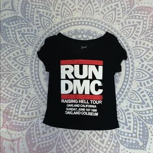 run dc tour crop top